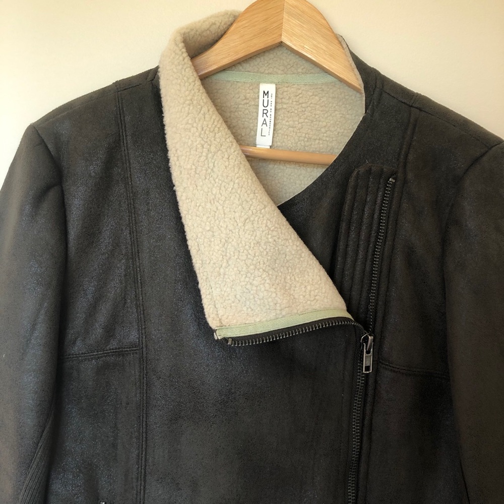 Nordstrom Mural Faux Shearling Moto Jacket Size L - Picture 4 of 16